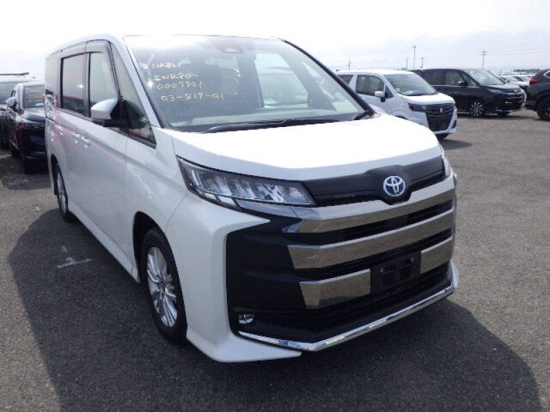 2022 Toyota Noah Hybrid 1.8 S-G 7 seats — photo 1