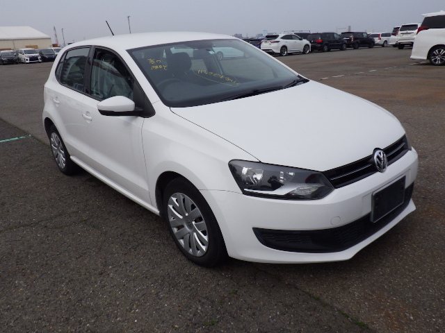 2013 Volkswagen Polo 1.2 TSI Comfortline — photo 1